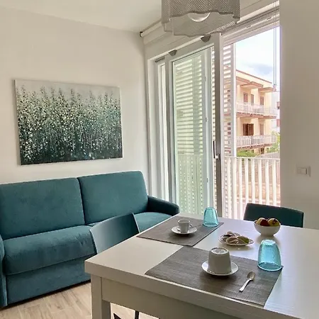 Aura Marina Apartment *